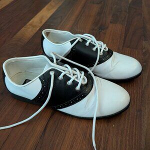 Saddle shoes size 7